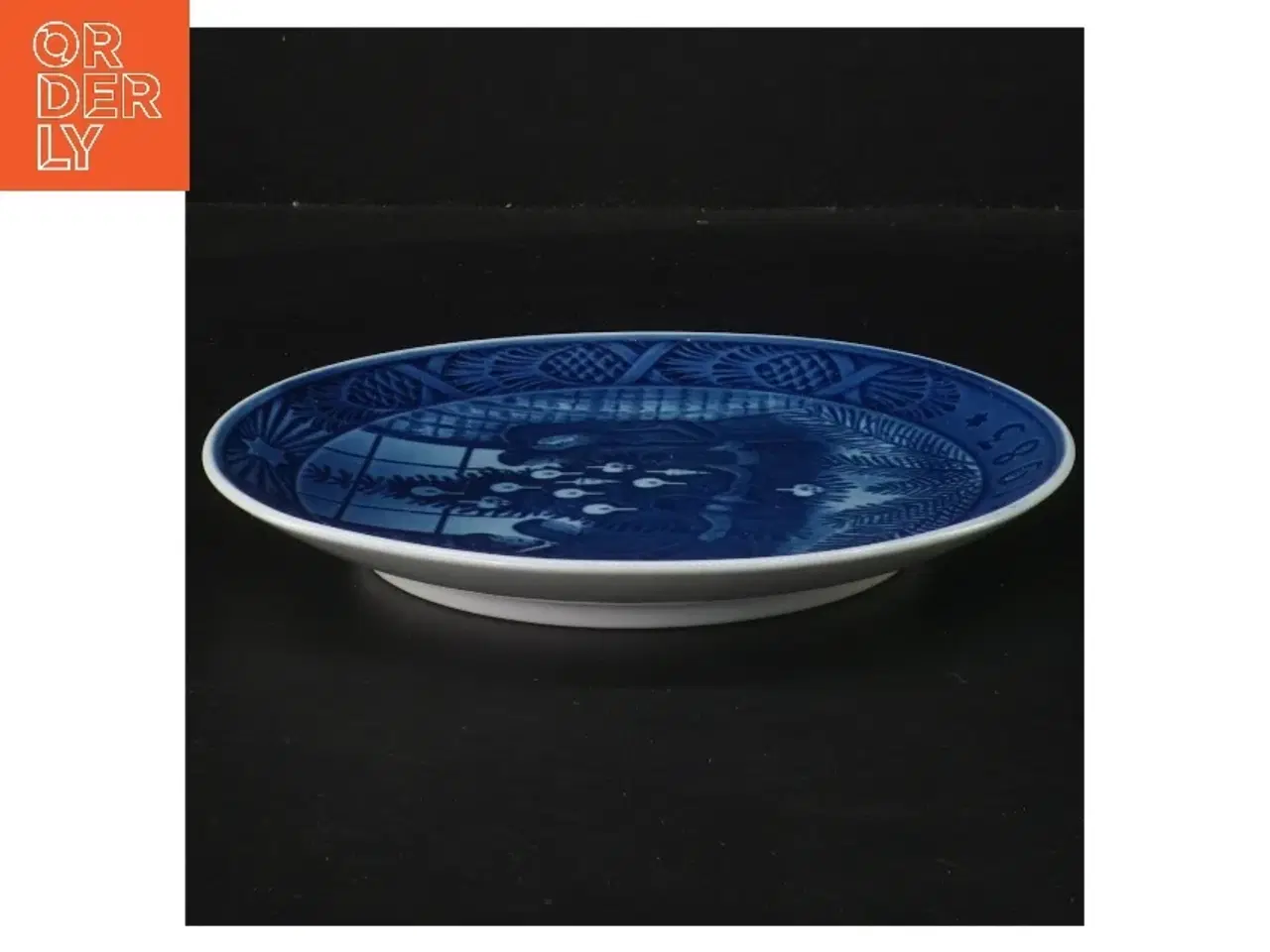 Billede 2 - Royal Copenhagen juleplatte 1983 fra Royal Copenhagen (str. Ø 18 cm)