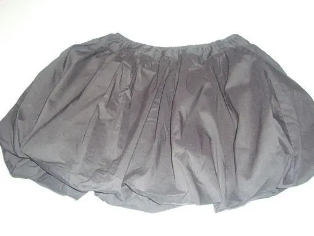 Billede 4 - Bobbel-agtig nederdel sælges