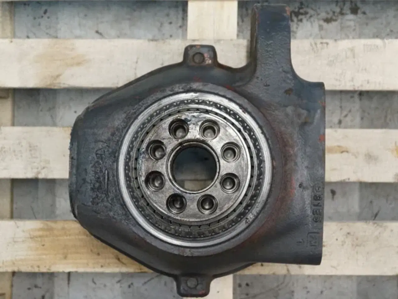 Billede 5 - New Holland LB115B Styrespindel L.H. 85825032