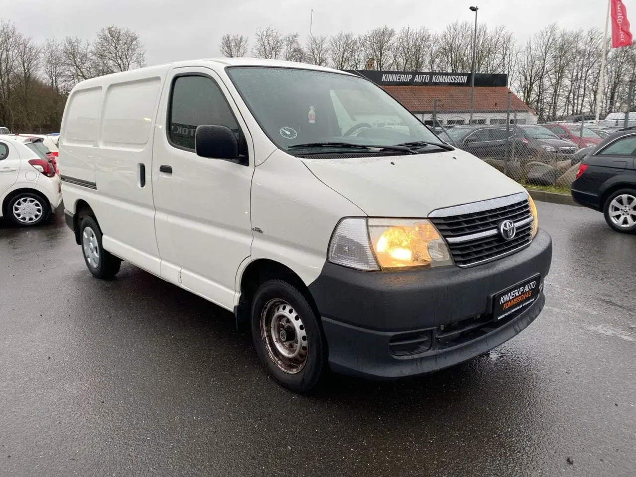 Billede 2 - Toyota HiAce Lang 2,5 D-4D 95HK Van