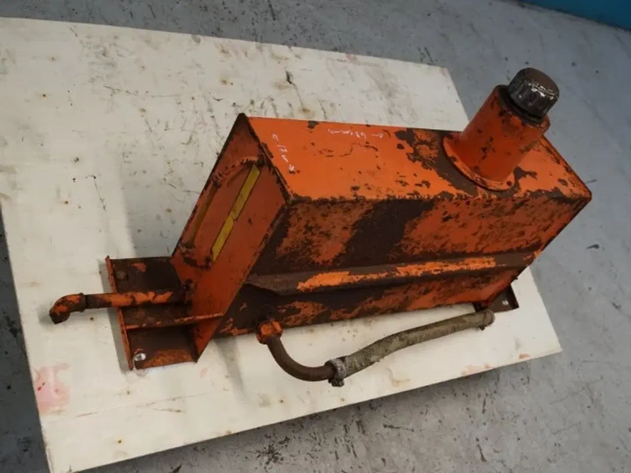 Billede 15 - Dronningborg D1250 Hydrauliktank 28720686