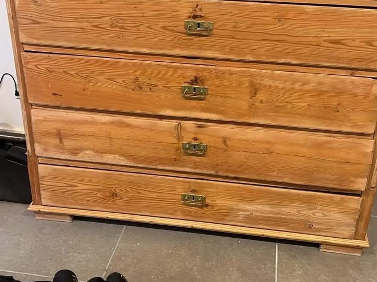 Billede 1 - Gammel kommode 