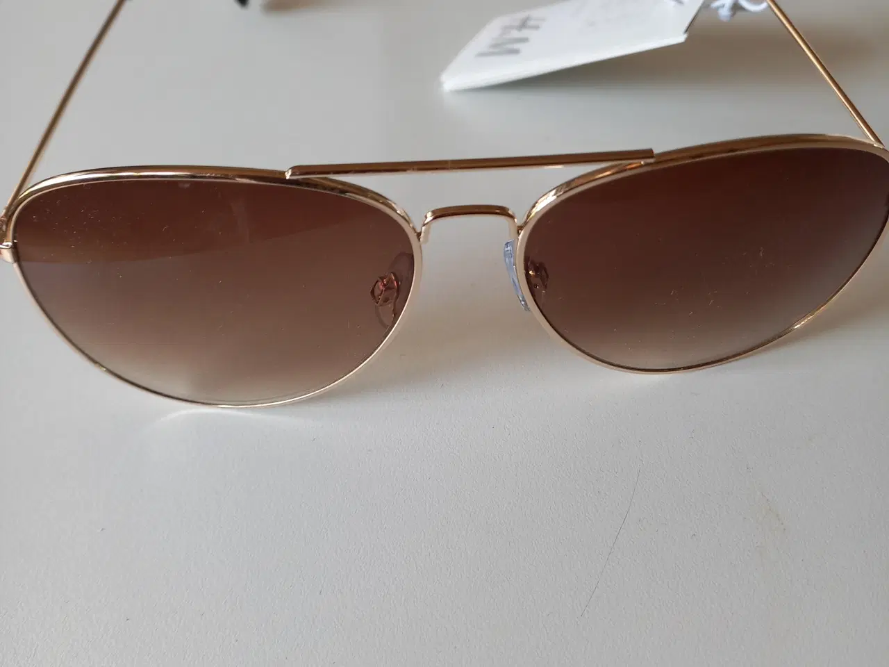 Billede 2 - Solbriller fra H & M
