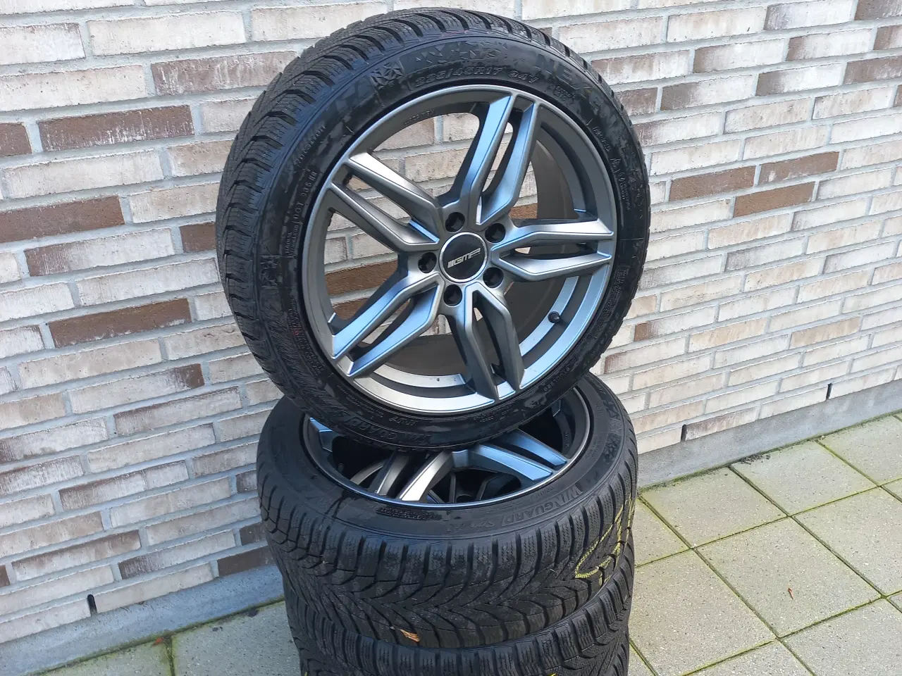 Billede 1 - Alufælge 5 x 112 med Nexen vinterdæk 225/45R17