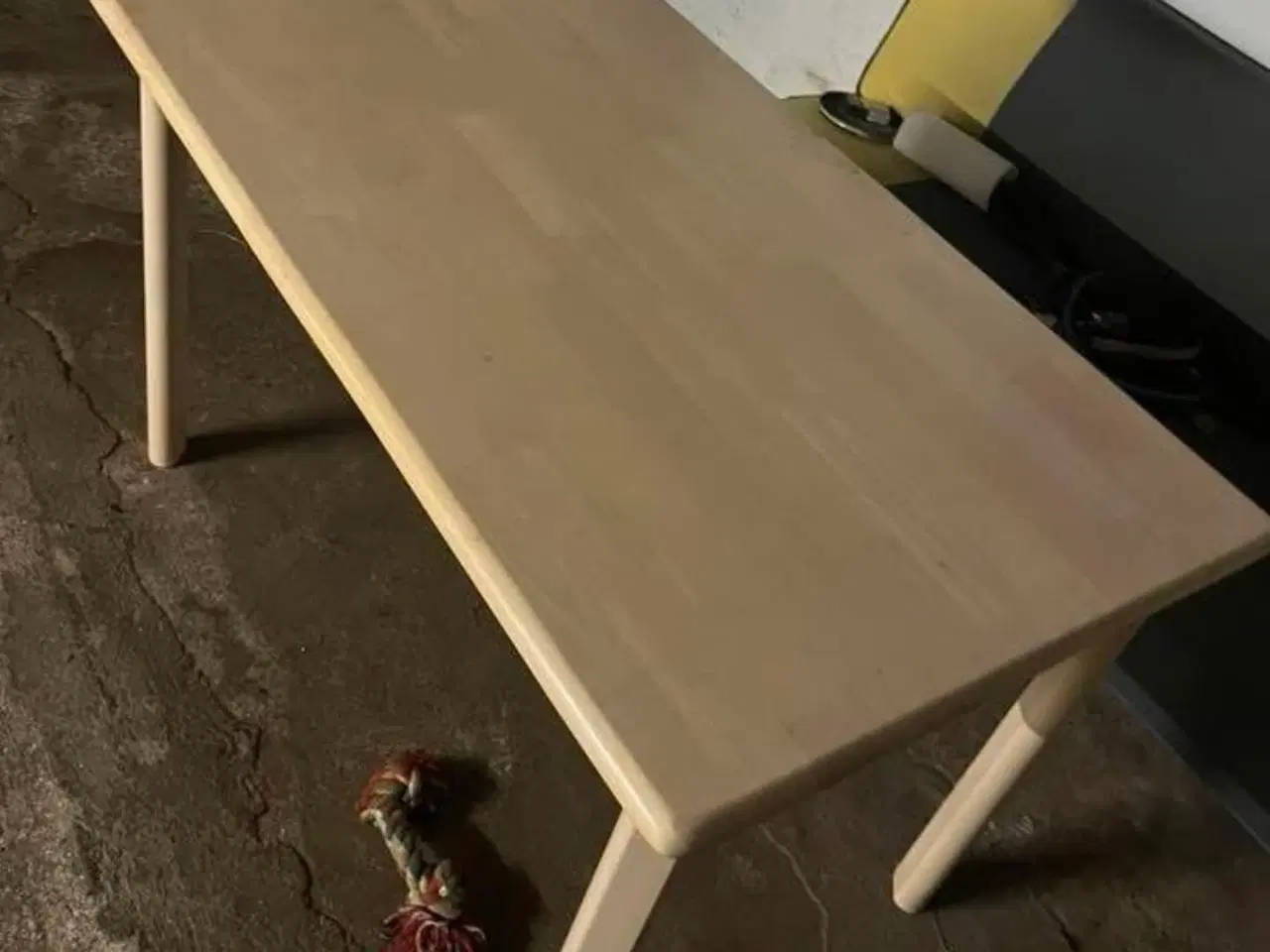 Billede 1 - Spisebord 