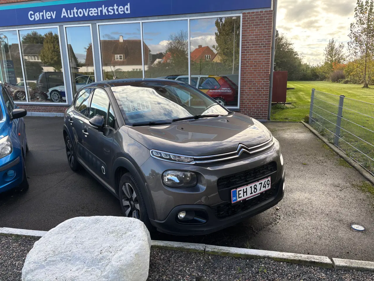 Billede 1 - 🚗 Til salg: Citroën C3 1.2 PureTech Benzin – Glas
