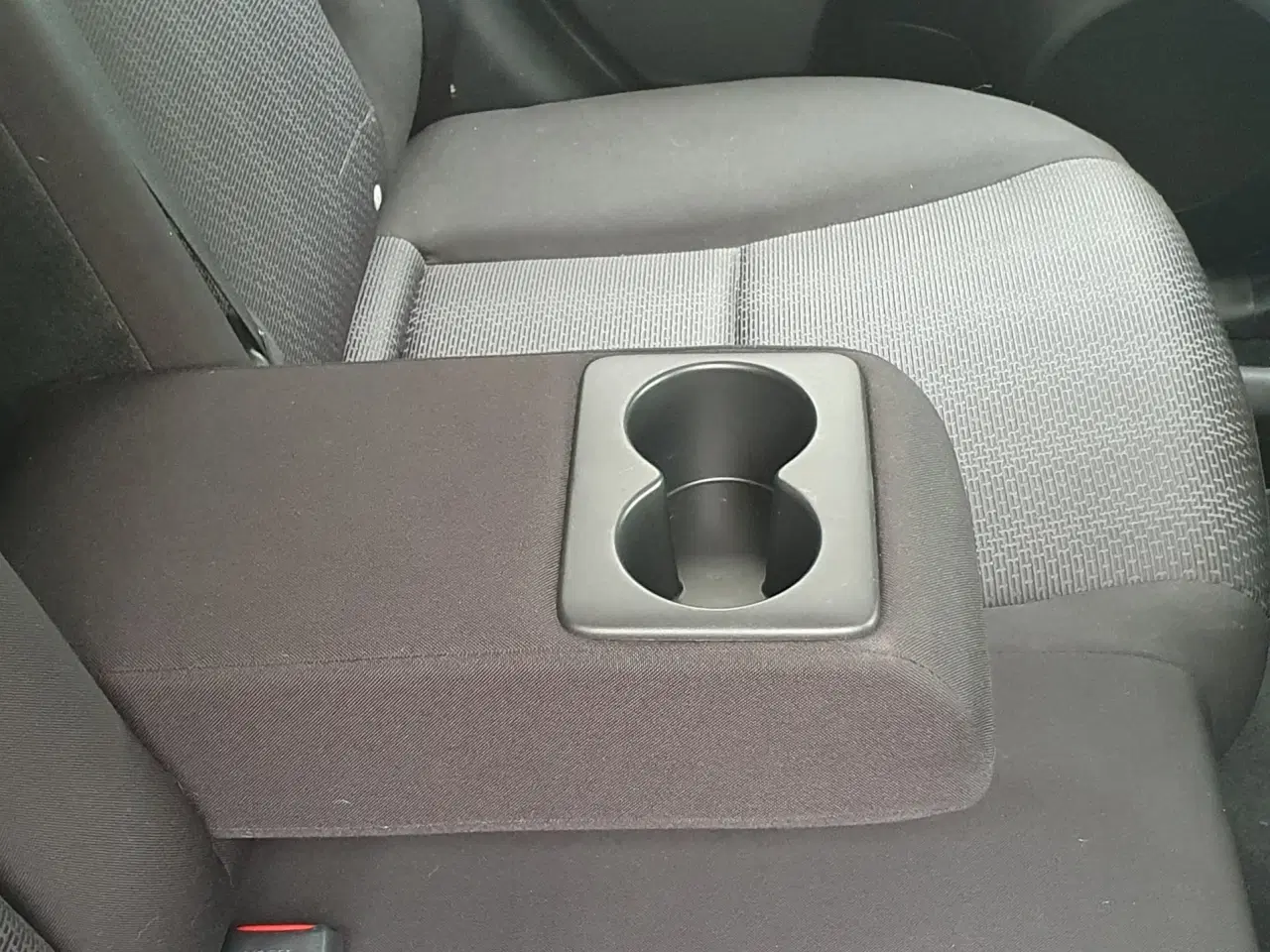 Billede 2 - Mazda 3 Hatchback 1,6 benzin 