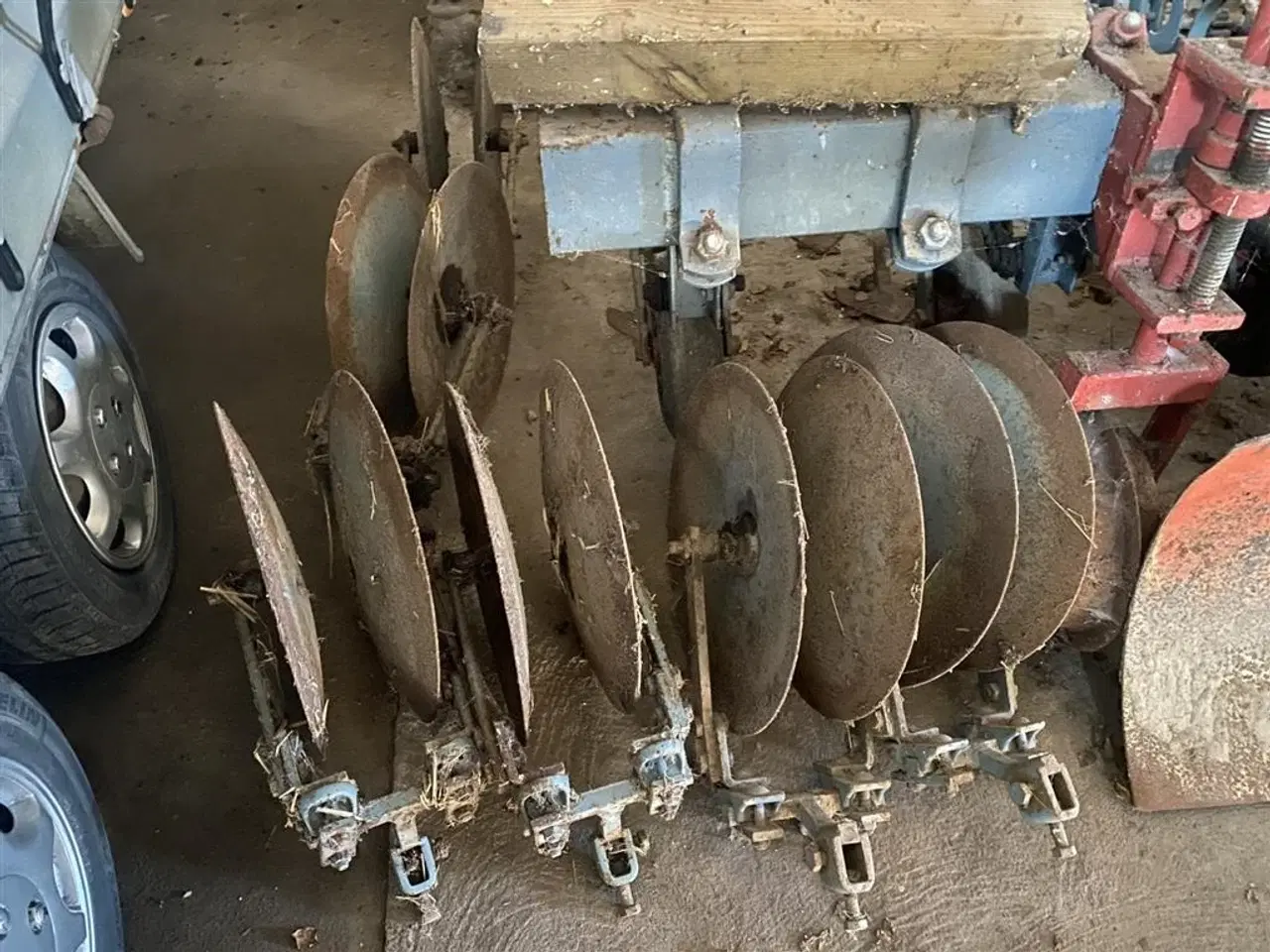 Billede 4 - Uggerløse 6 rækket m/beskyttelsruller og strigle