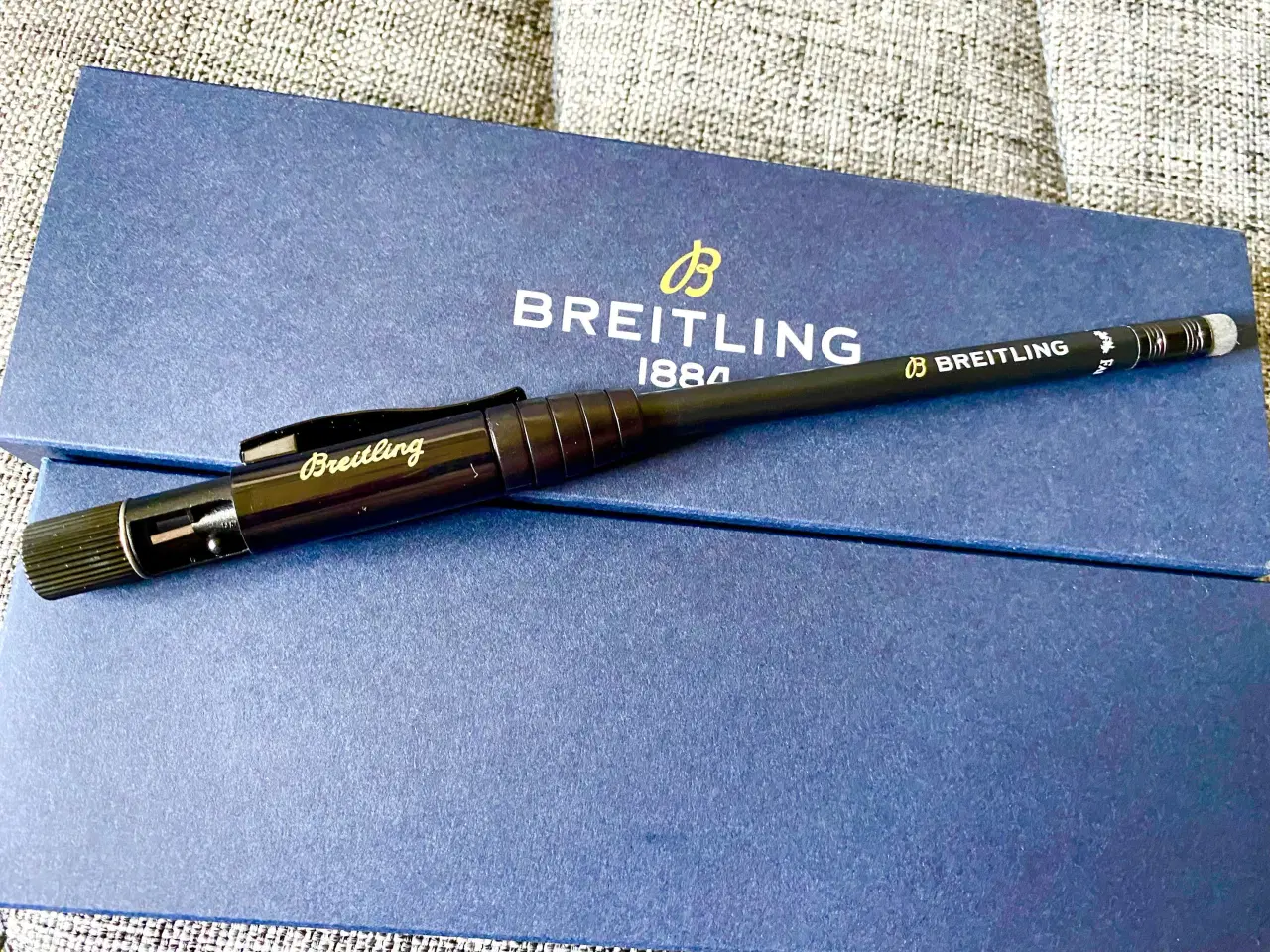 Billede 3 - Blyant med viskelæder og blyantspidser- Breitling
