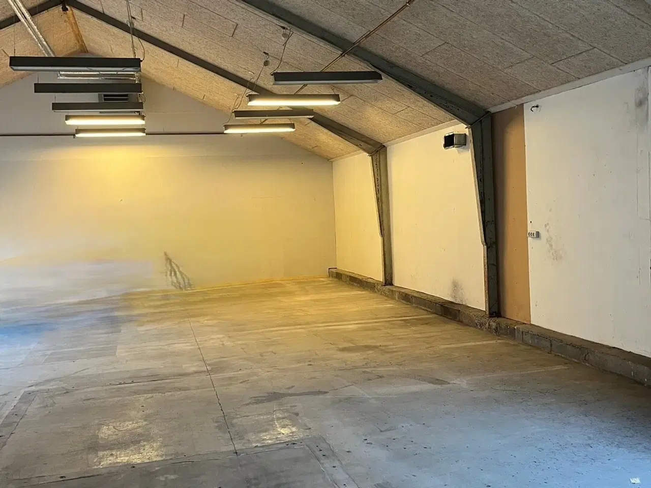 Billede 2 - Lager/værksted på 150 m2 udlejes