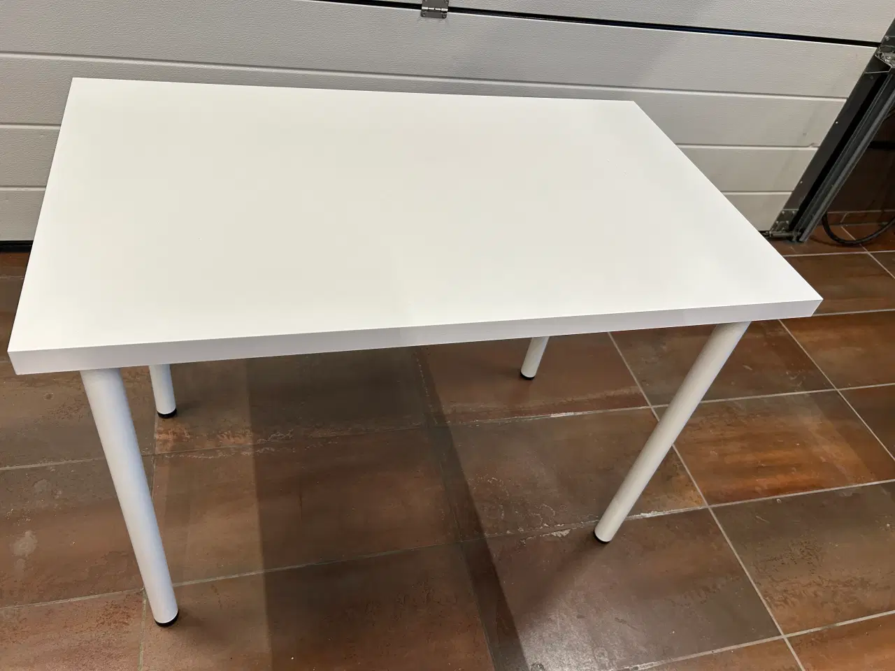 Billede 1 - IKEA skrivebord 