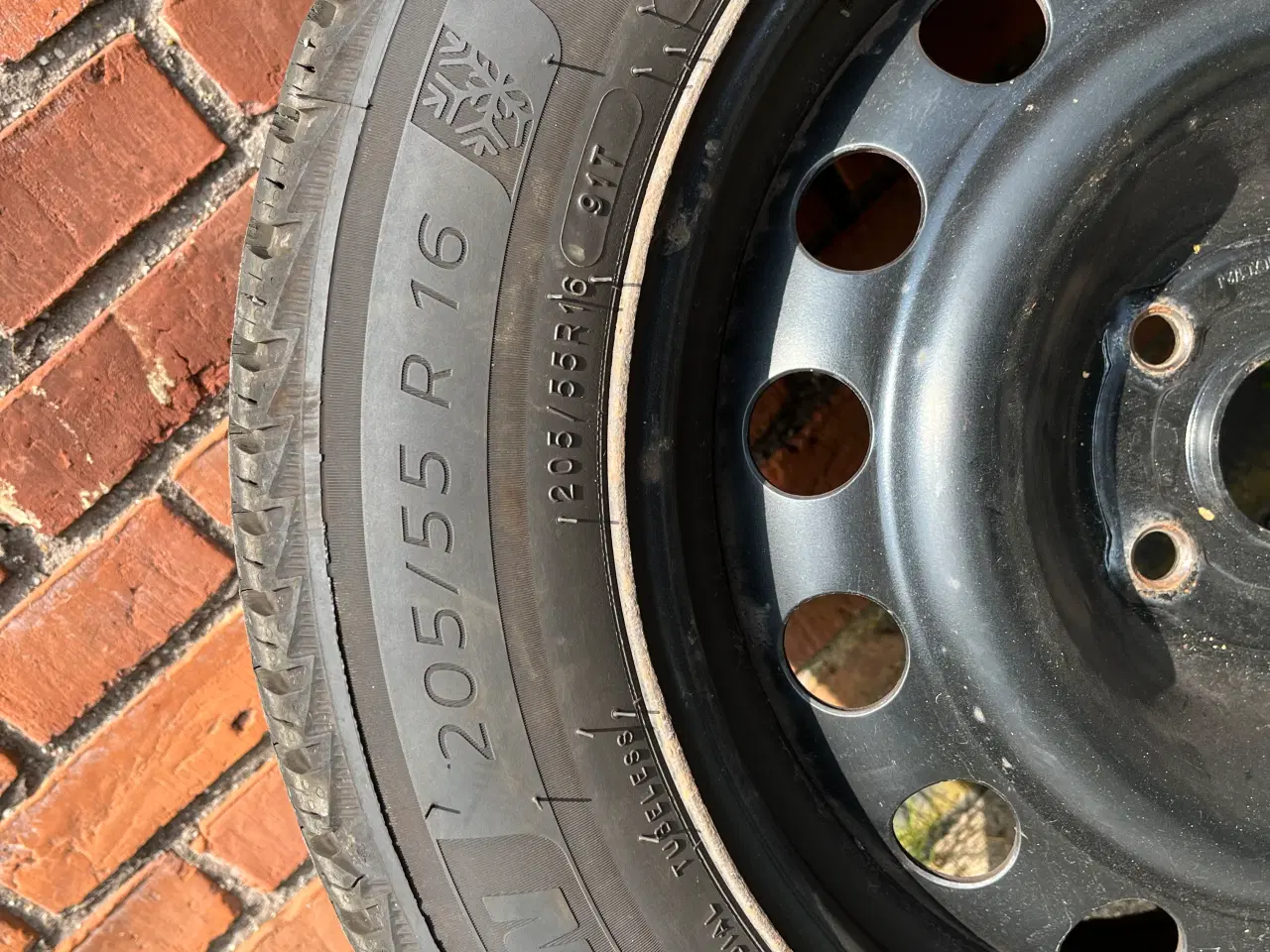 Billede 4 - Michelin Alpin 7.  205 / 55 R 16    91T 