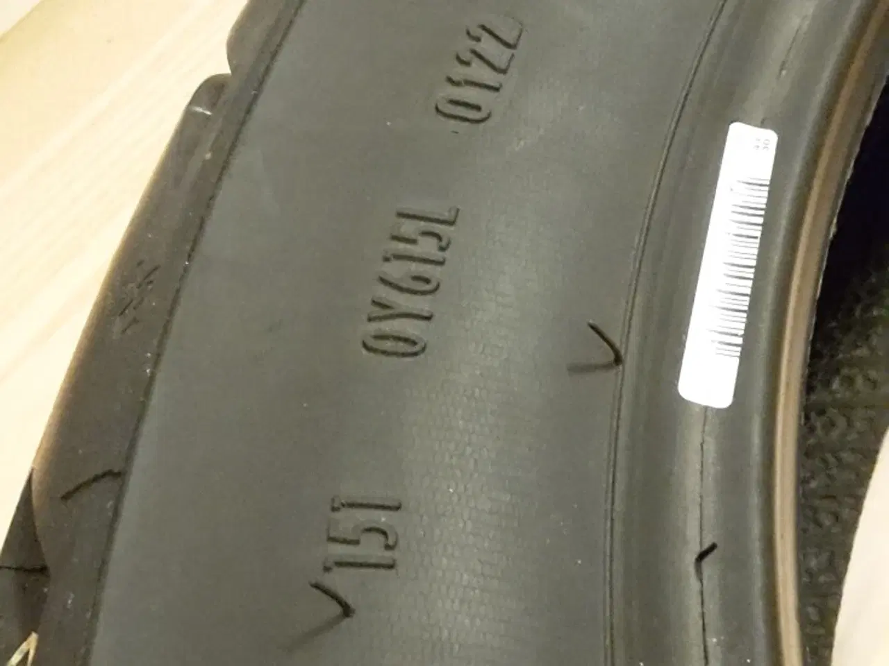 Billede 6 - Metzeler Bagdæk 150/70-R17 med 3mm mønster