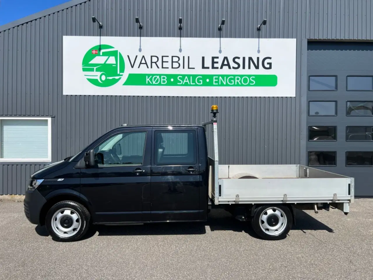Billede 1 - VW Transporter 2,0 TDi 150 Db.Kab m/lad
