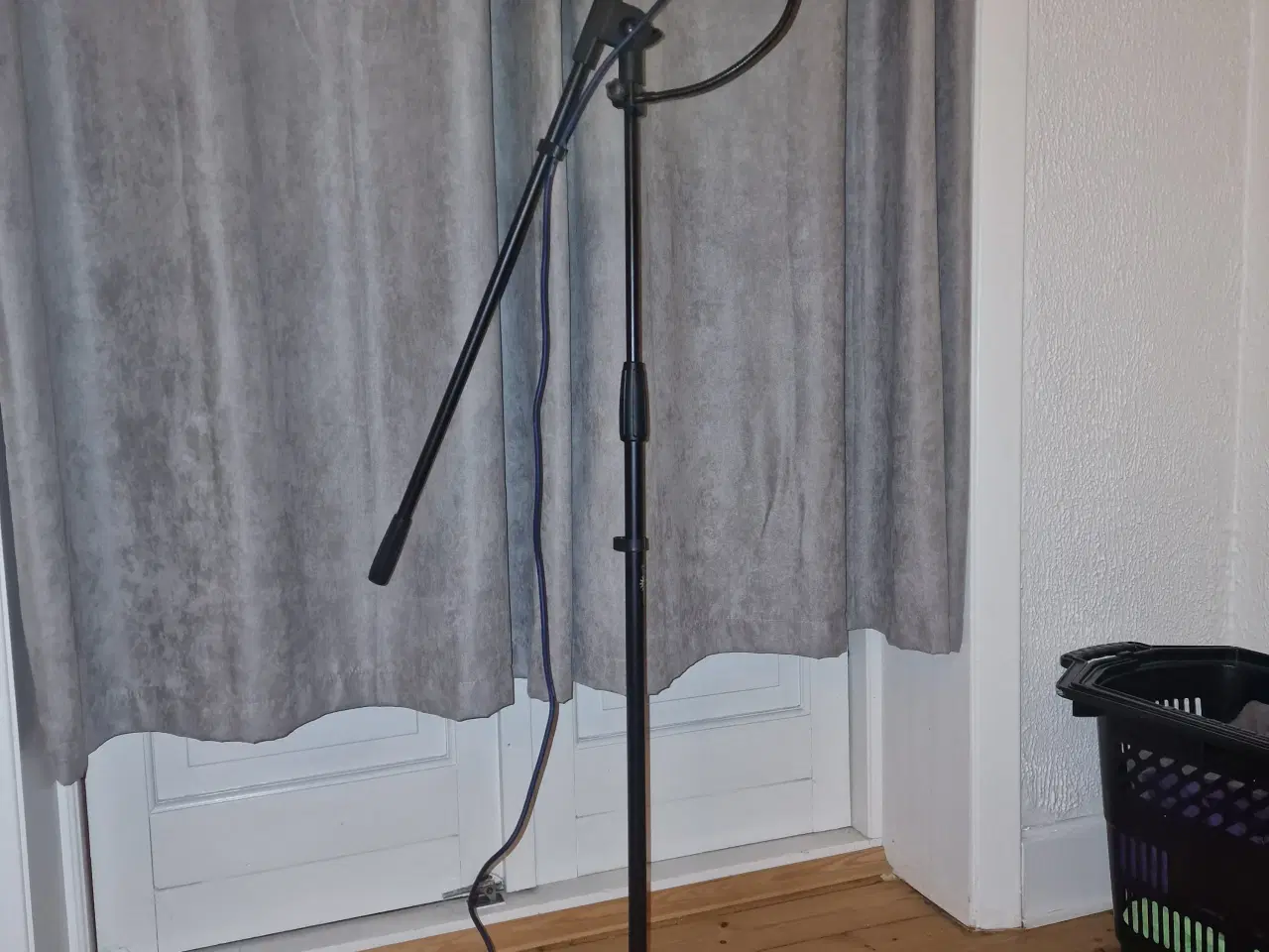 Billede 2 - Mikrofon med stander