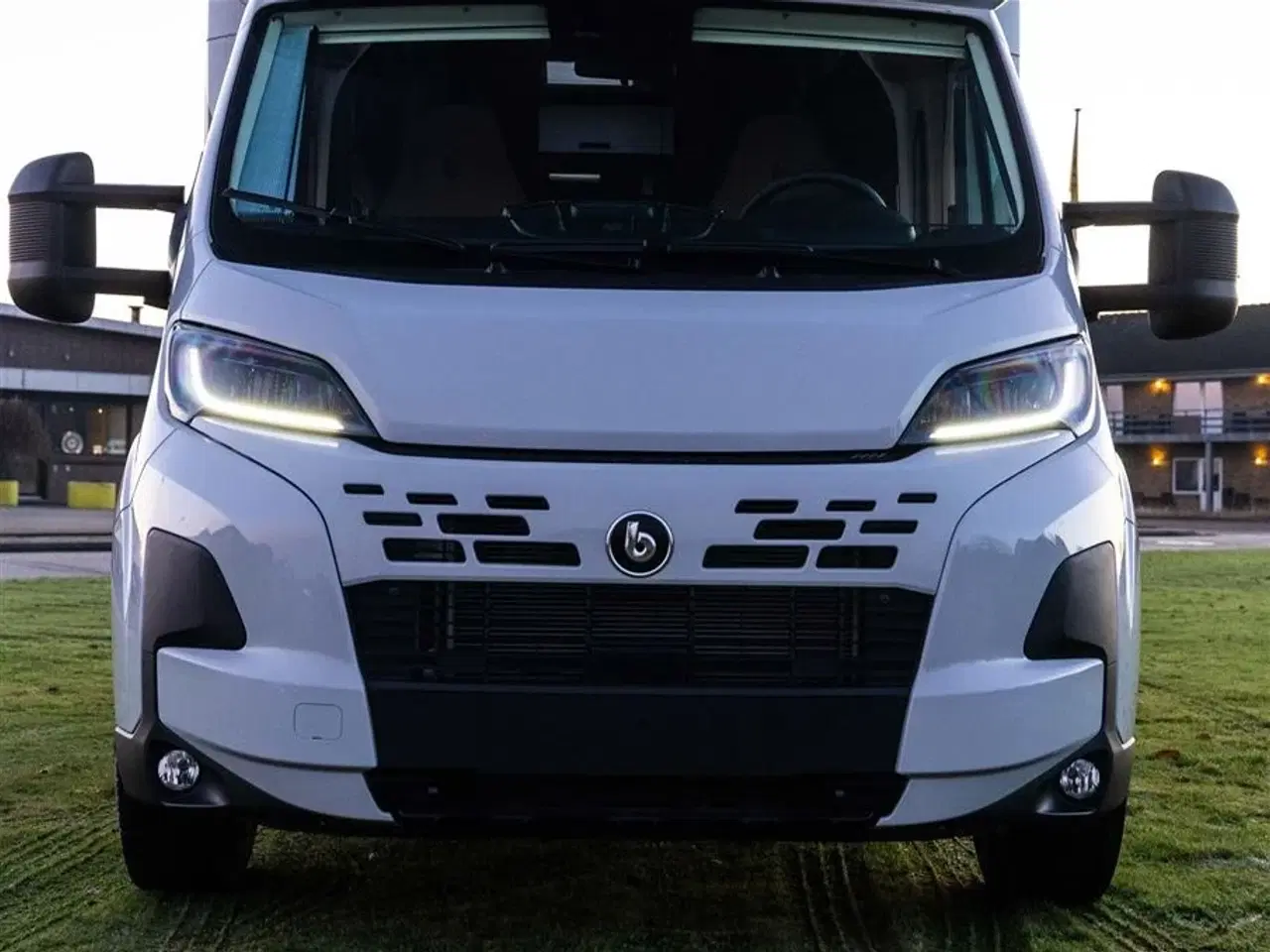 Billede 32 - 2026 - Benimar Mileo 263   Skandinavisk design og komfort året rundt