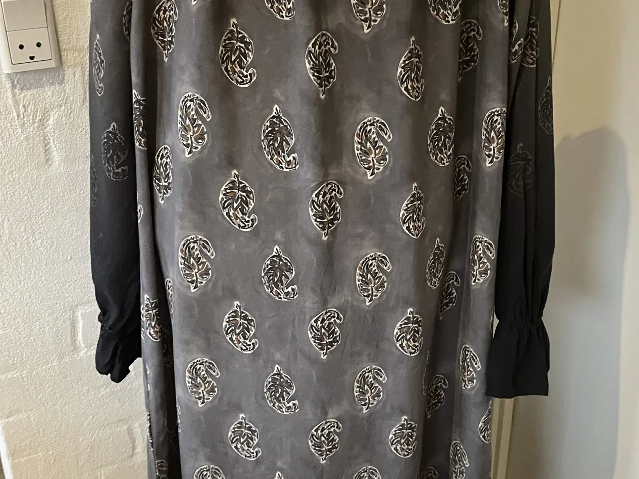 Billede 2 - Kjole str. L/XL