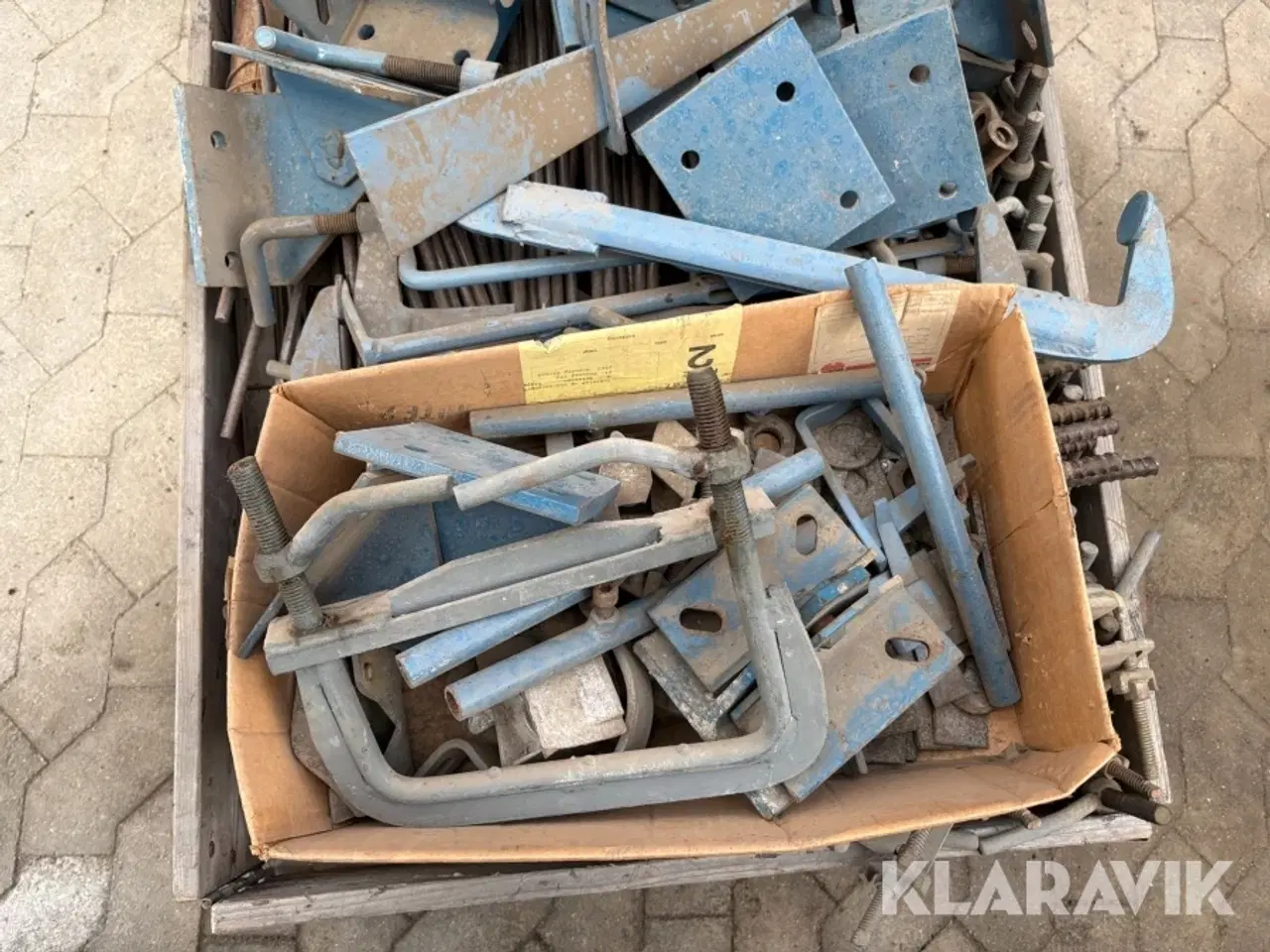 Billede 7 - Assorteret jern og træskafter - 2 paller