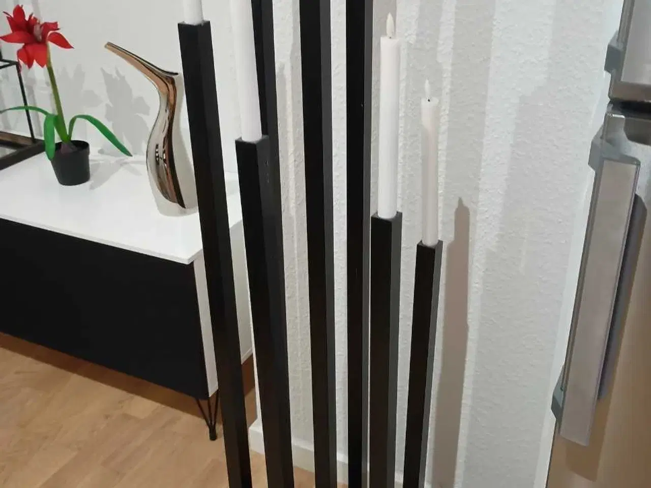 Billede 5 - Flot lysestage til gulvet. Fra Boconcept