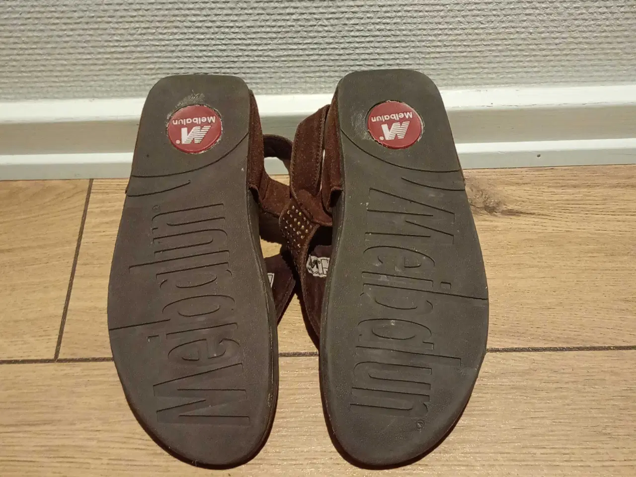 Billede 2 - Damesandaler med Velcro,  MEIBALUN, brun, str. 38.