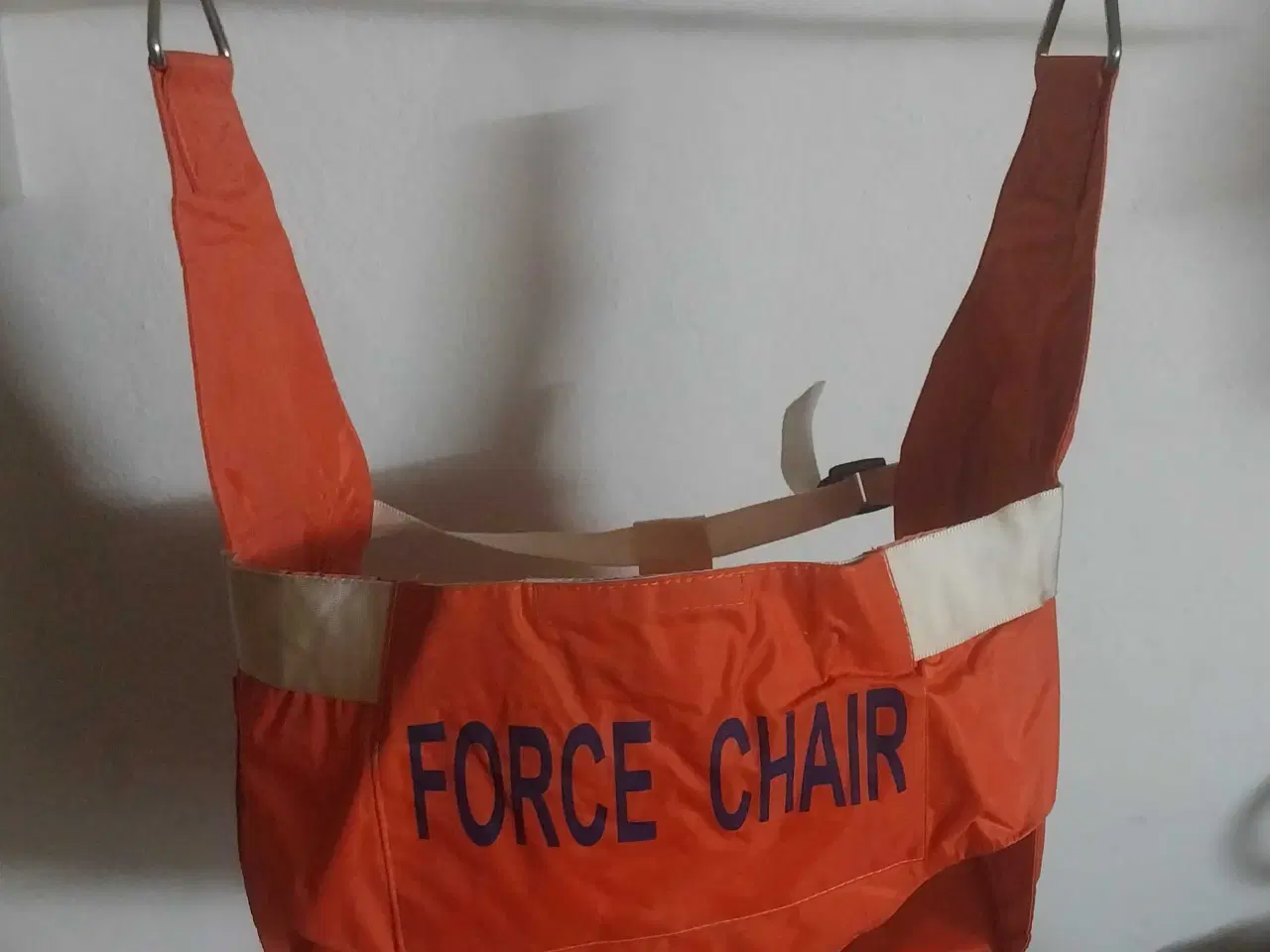 Billede 5 - Gynge. Aldersgruppe 4-9 år. 