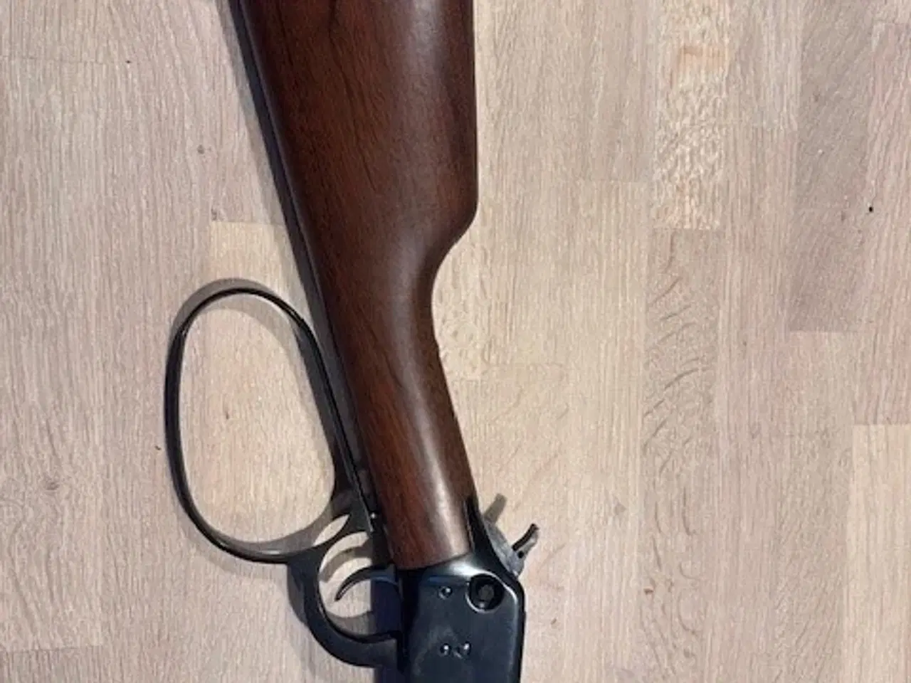 Billede 1 - WINCHESTER MODEL 94AE, bøjlespænder i KAL .44 REM 