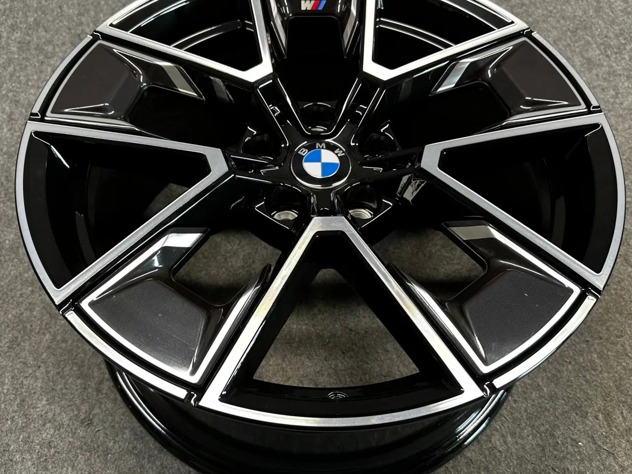 Billede 1 - BMW 4er i4 AERODYNAMICS 858M 18 8.5" x 18" 5x112 