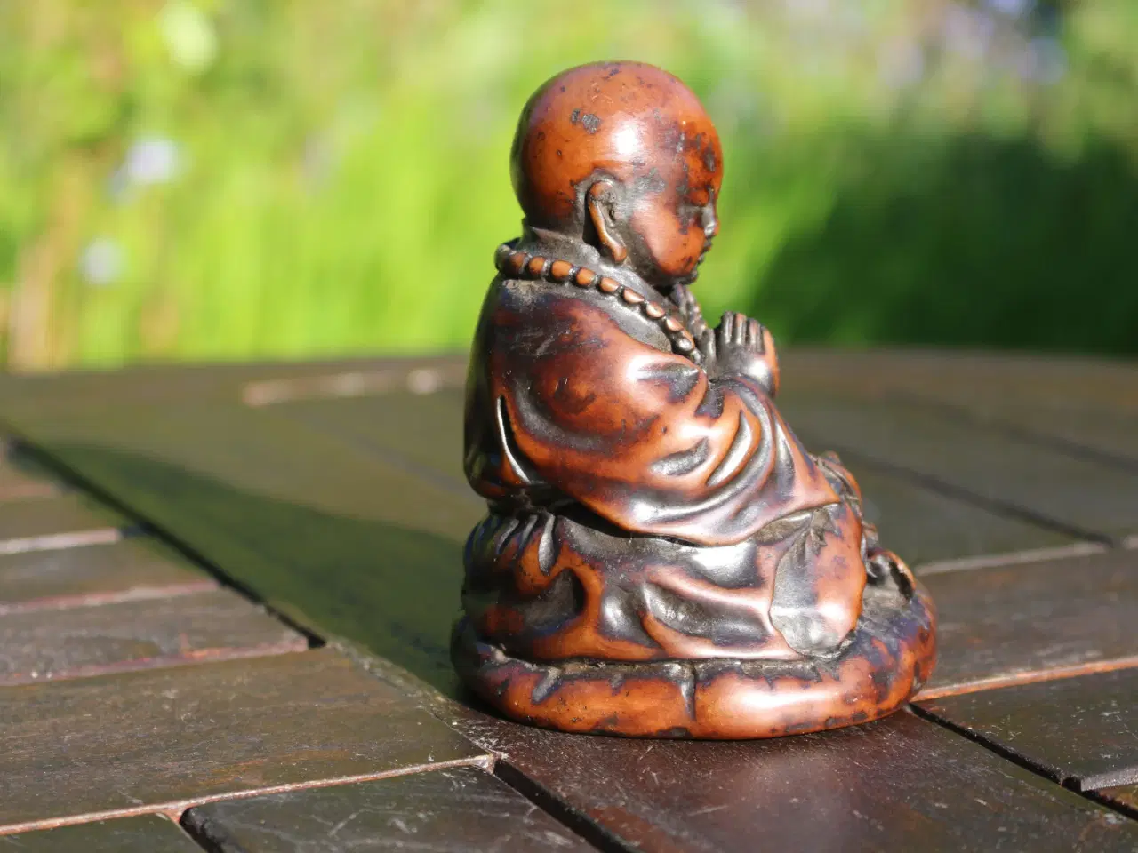 Billede 2 - Buddha figur af rødlig sten