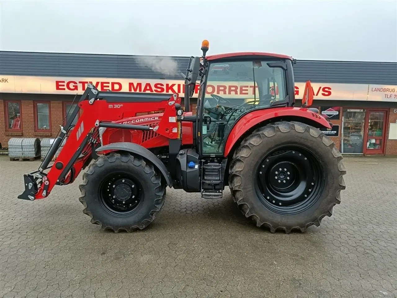 Billede 1 - McCormick X6.135 med M 30im frontlæsser (DEMO/leje traktor)