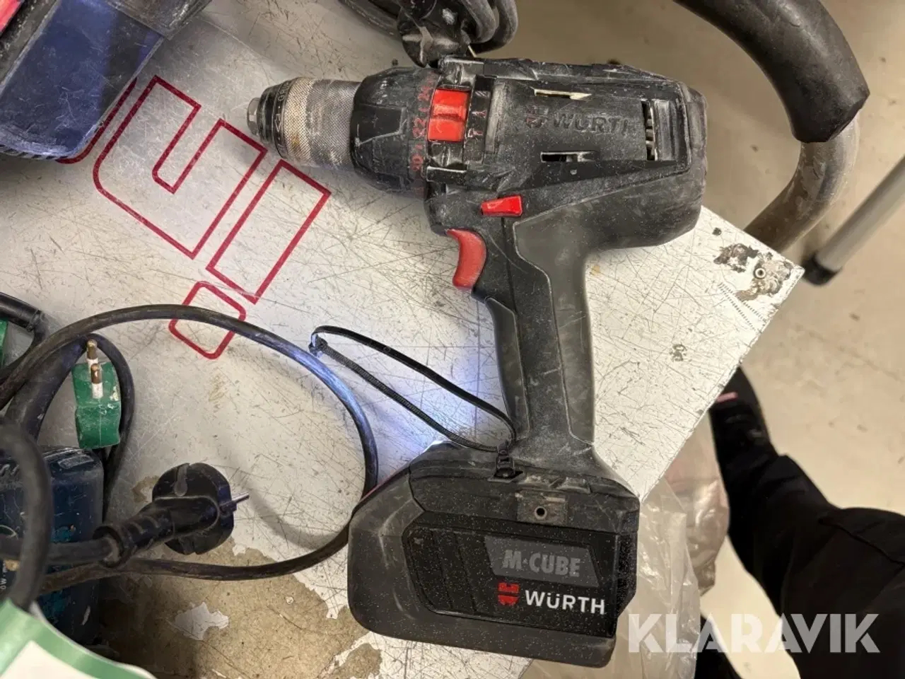 Billede 5 - Håndværktøj Bosch Würth blandet lot 6 stiksav 1 skruemaskine 2 borehamre 1 luftsømpistol