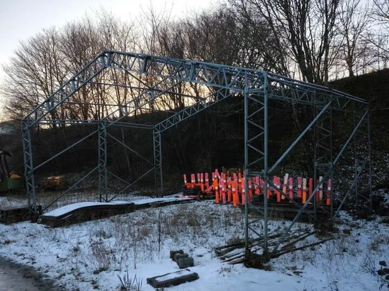 Billede 2 - Skal til telthal