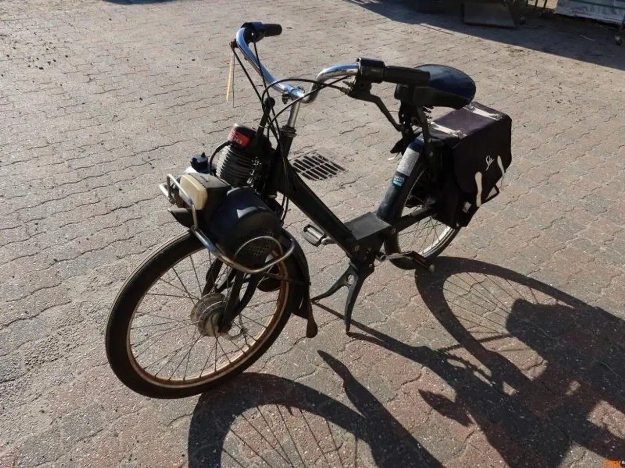 Billede 1 - KNALLERT, Velo S