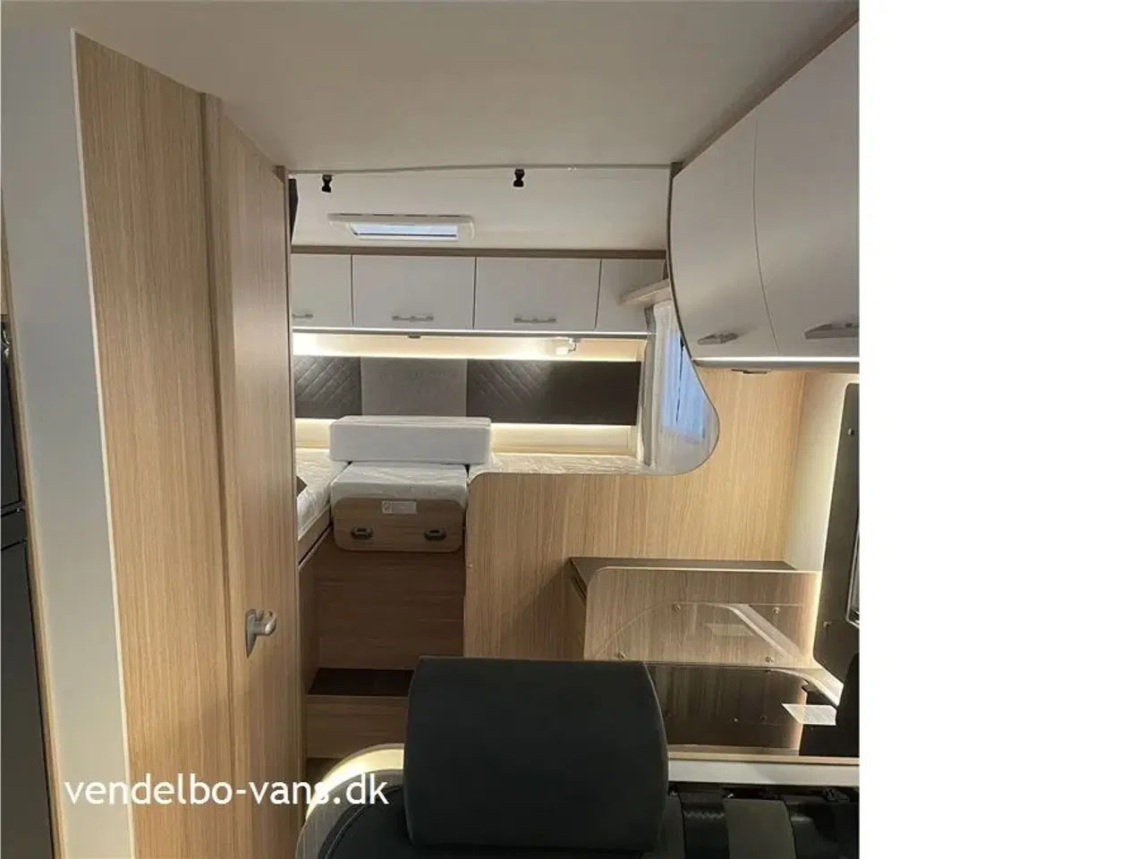 Billede 19 - 2023 - SunLight I 67S Aut.   Enkeltsenge - stor garage - 180 HK automatgear