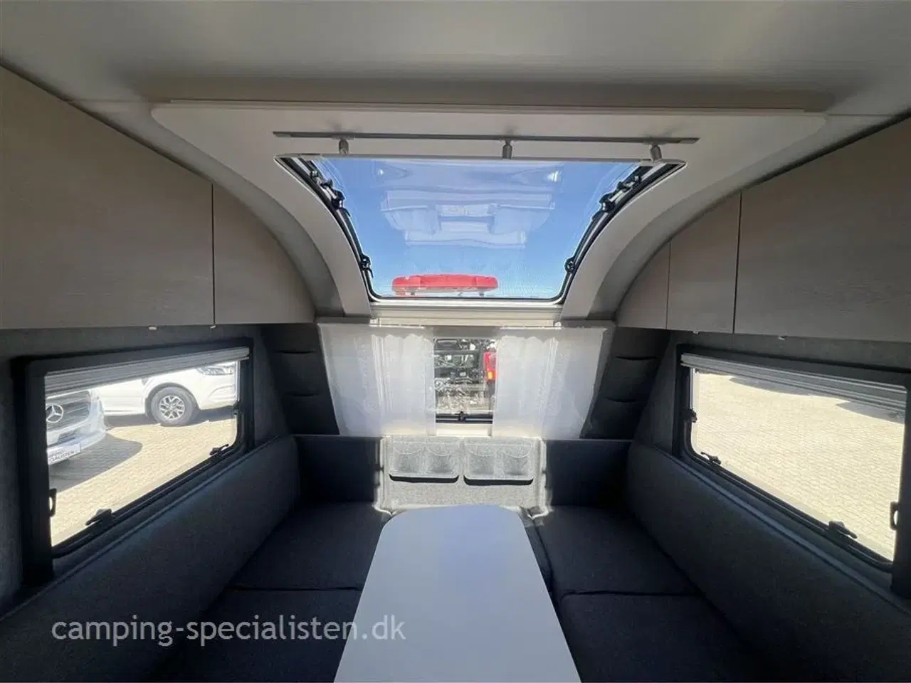 Billede 7 - 2023 - Adria Altea 362 LH 4four   2023 Adria Altea 362 LH 4Four - Se den nu hos Camping-Specialisten.dk