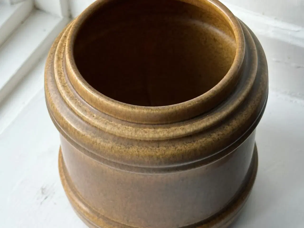 Billede 5 - Keramikkrukke m harepelsglasur
