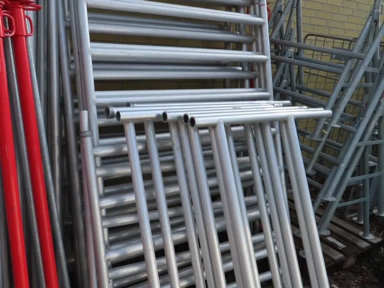 Billede 1 - Rullestillads