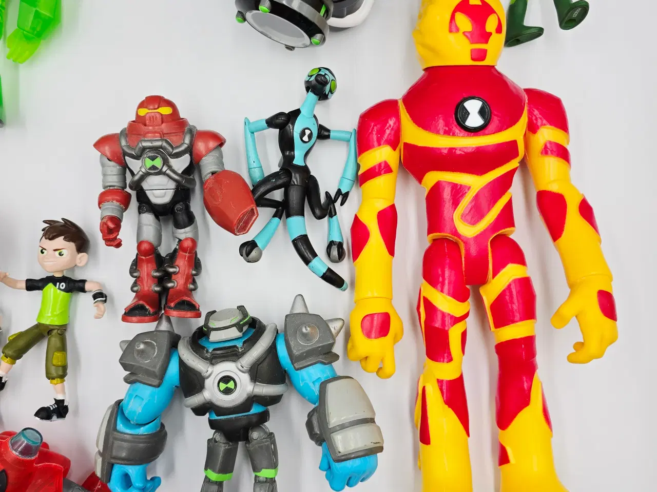 Billede 4 - Ben 10 figurer sælges samlet