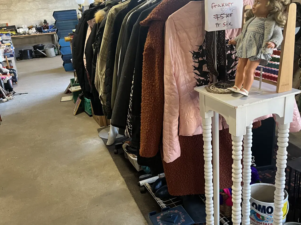 Billede 4 - Loppemarked