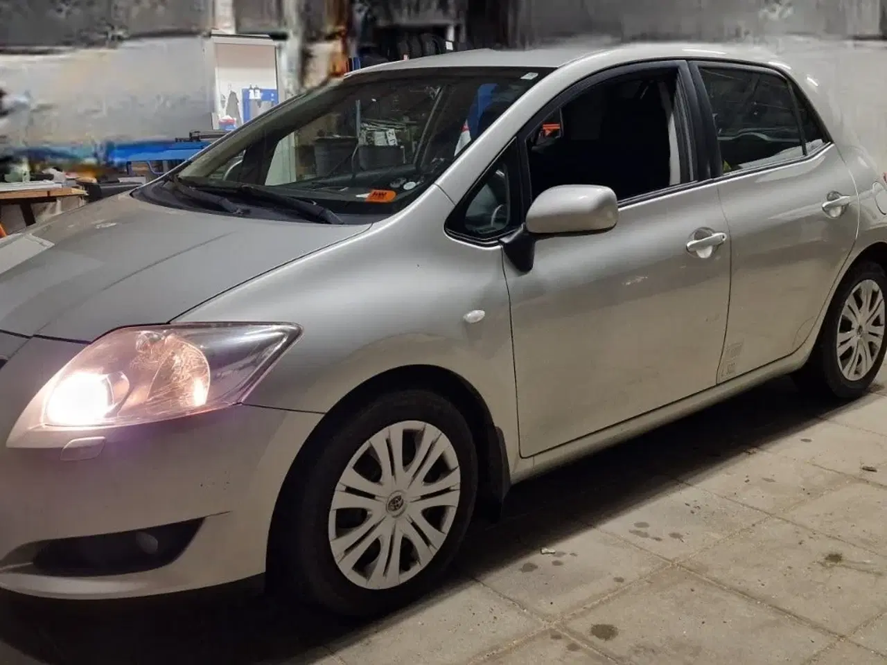 Billede 1 - Toyota Auris 2,0 D-4D Luna Van