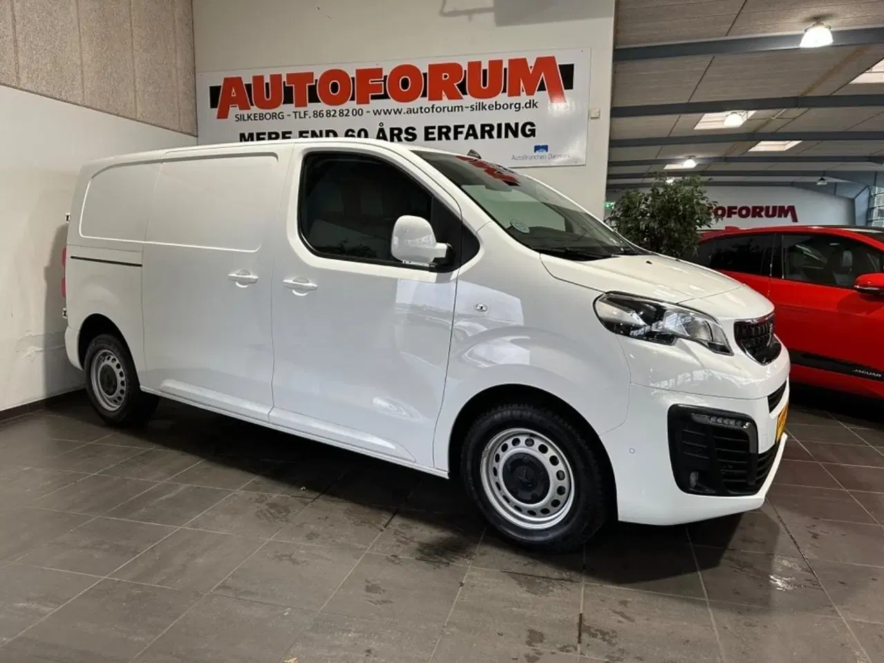 Billede 1 - Peugeot Expert 2,0 BlueHDi 122 L2 Premium Van