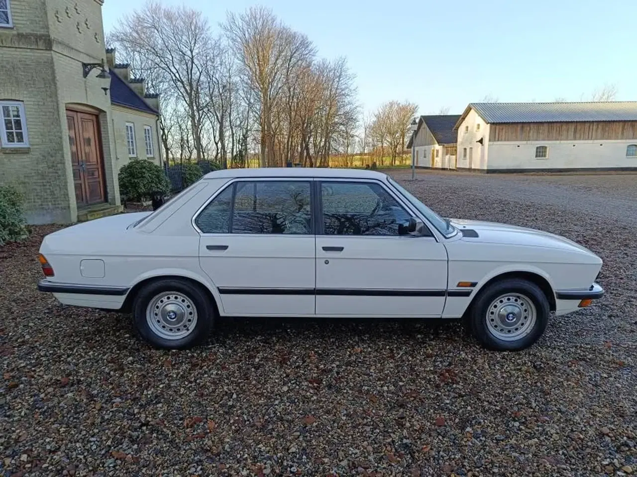 Billede 8 - 6-cyl række-BMW E28 520i veteranbil - NYSYNET
