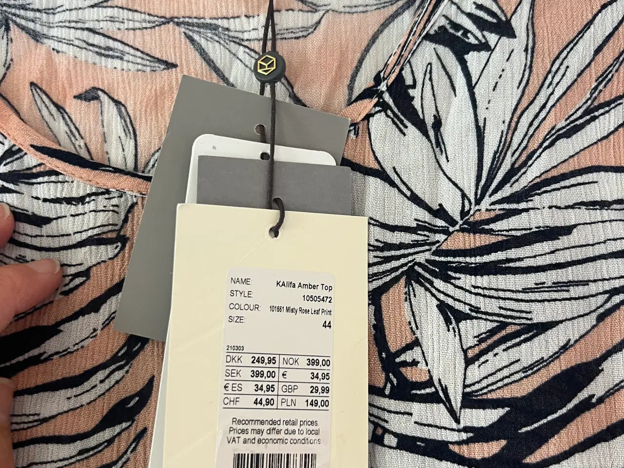Billede 8 - Ny Bluse u/Ærmer fra Kaffe. (Str. 44)