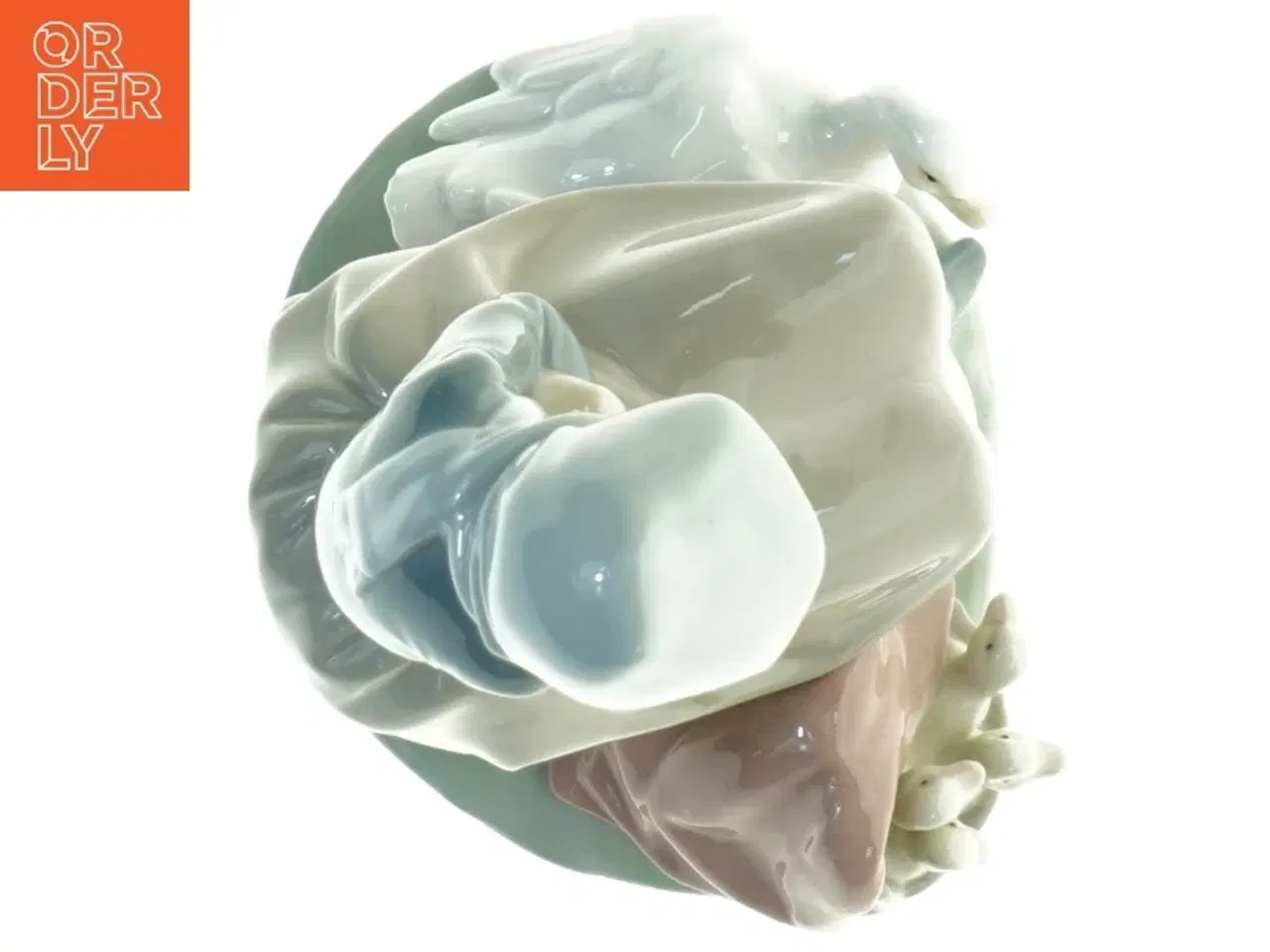 Billede 3 - Porcelænsfigur af pige med due fra Lladro (str. 21 x 13 cm)