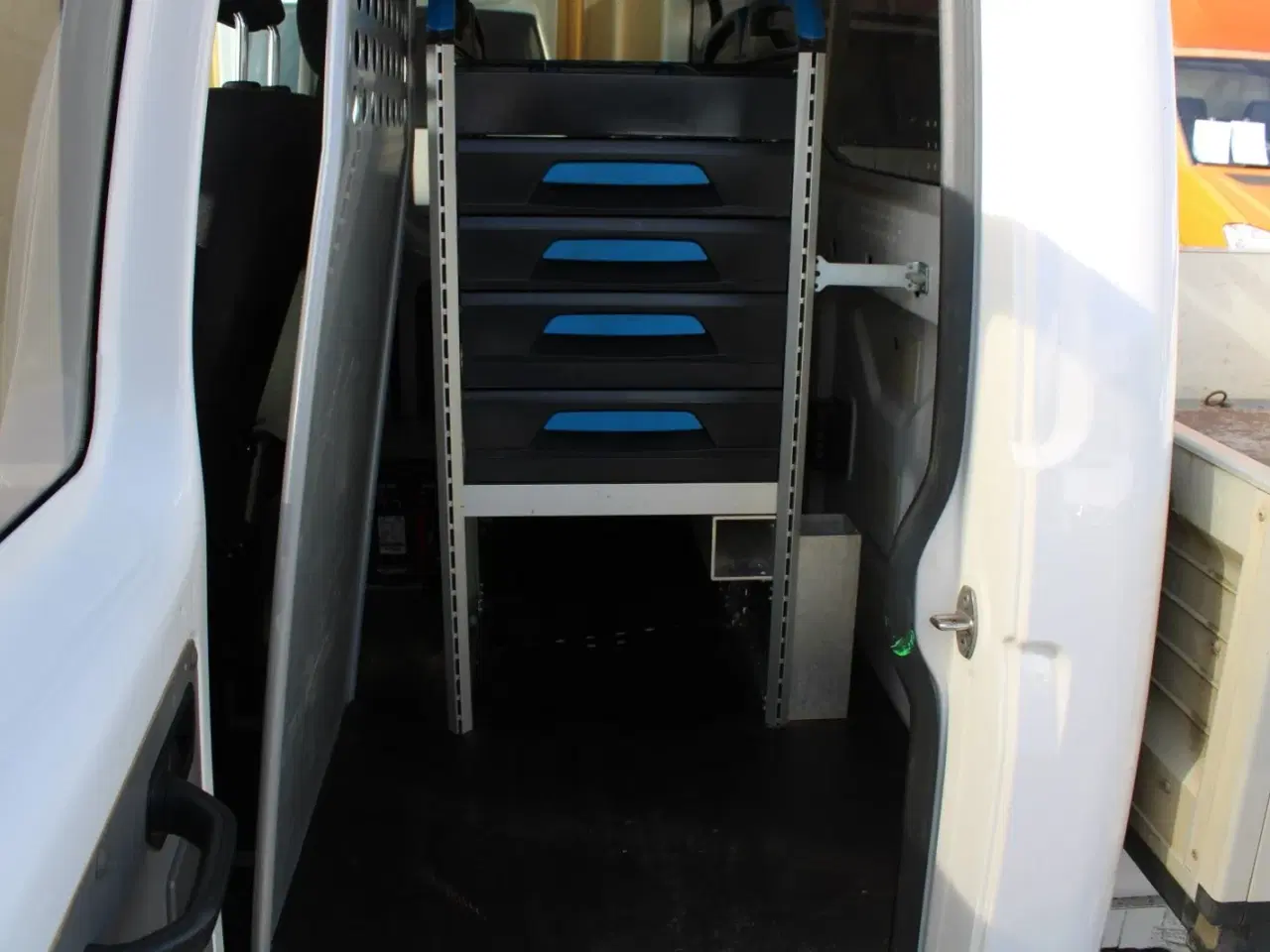Billede 6 - VW Transporter 2,0 TDi 150 Mandskabsvogn m/lad
