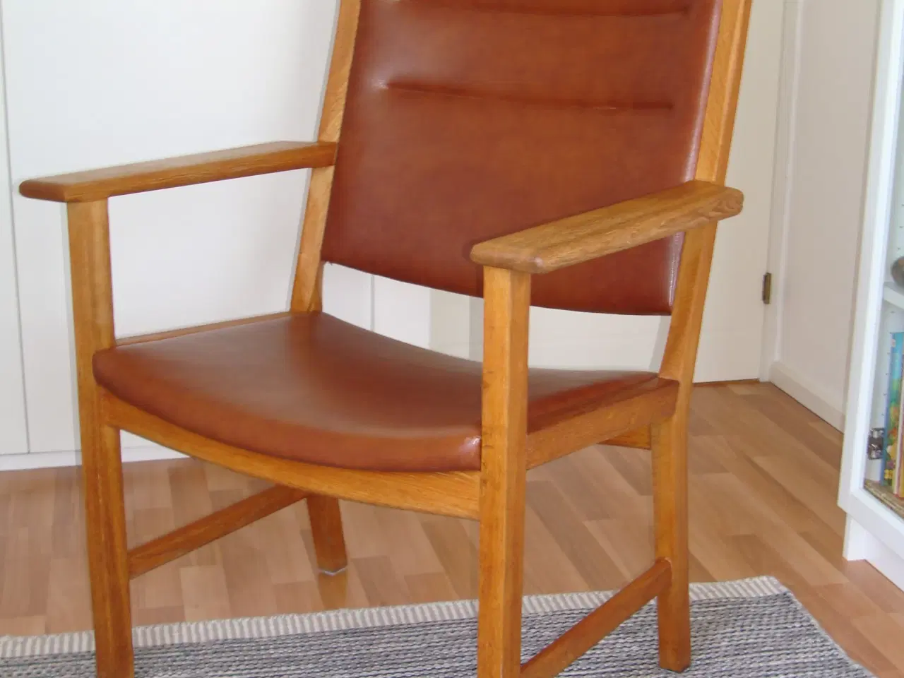 Billede 5 - Hans J. Wegner højrygget lænestol model AP50.