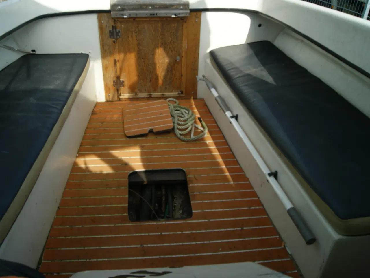 Billede 1 - Norsk Motorbåd, trænger til lidt knofedt. m. trail