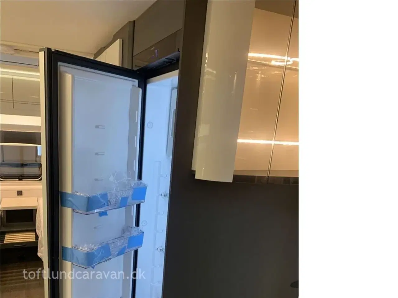 Billede 13 - 2026 - Hobby Excellent 460 SL   Ny 2026 KOMMER SNART PÅ LAGER. Enkeltsenge samt endekøkken og stort badeværelse. LAV VÆGT.