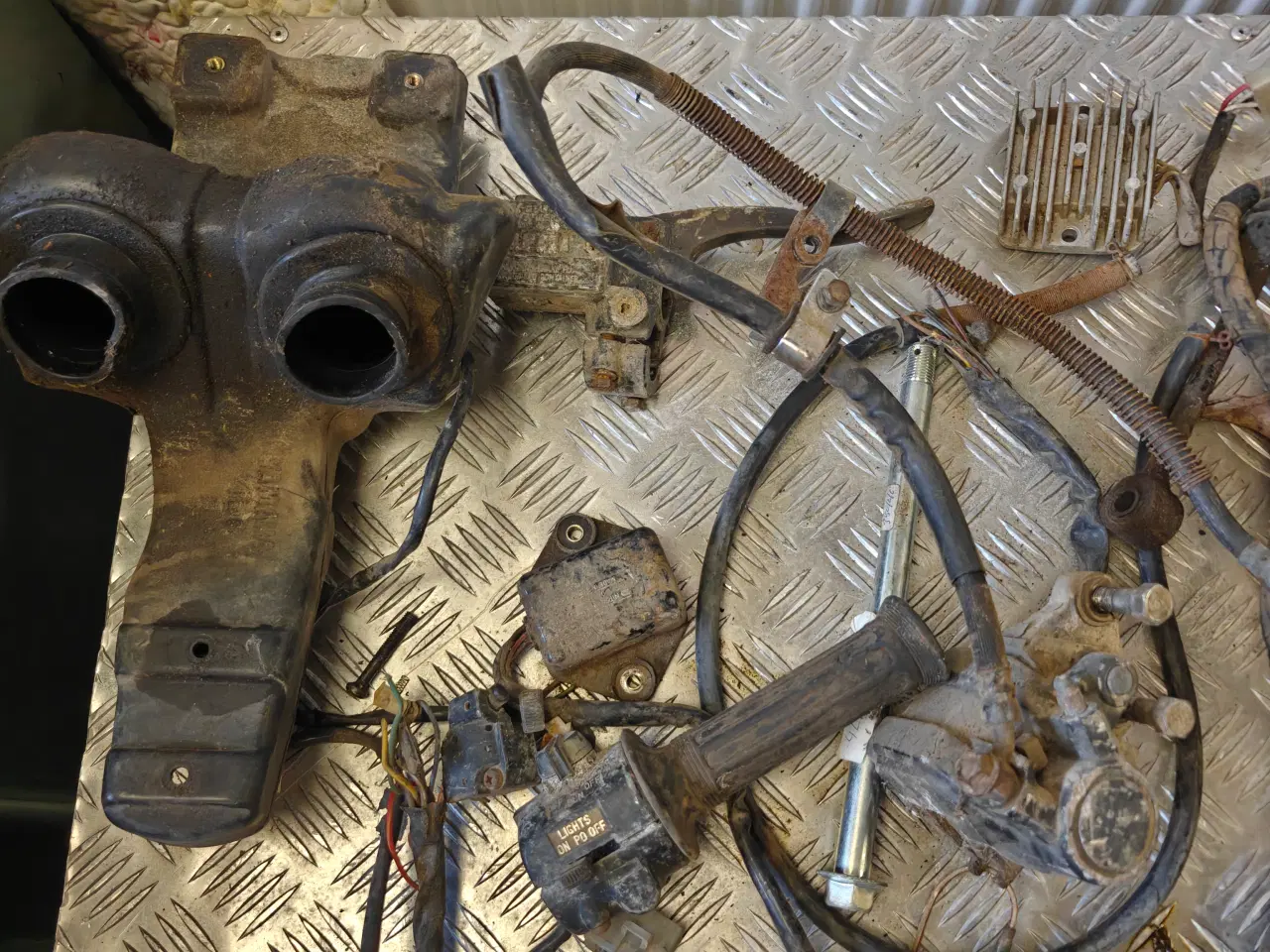 Billede 2 - Yamaha rd 250lc motor og fælge 