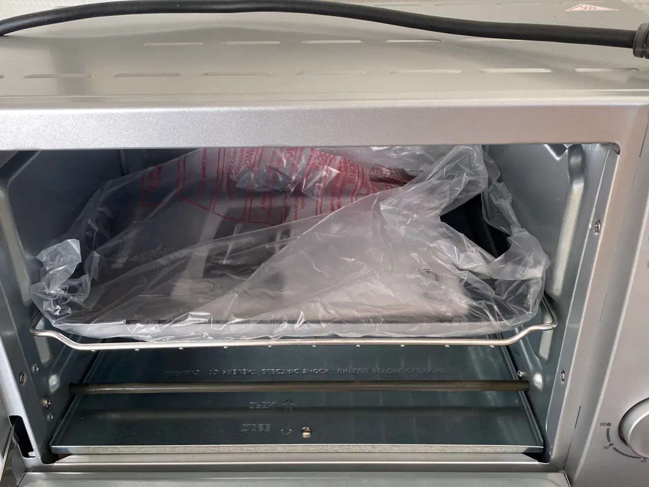 Billede 2 - Ubrugt miniovn, effekt 1200 watt