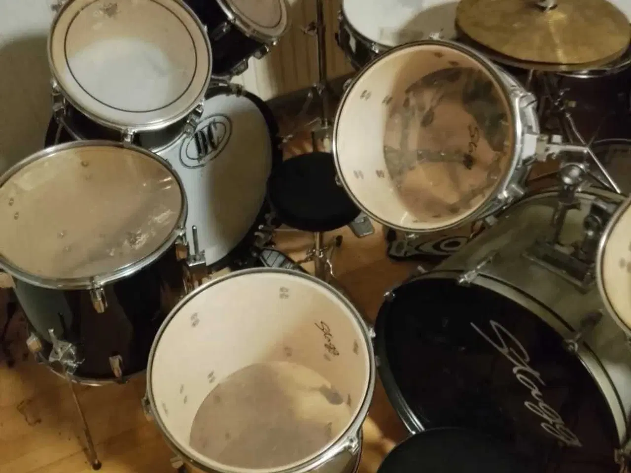 Billede 2 - Flere forskellige trommesæt og tilbehør